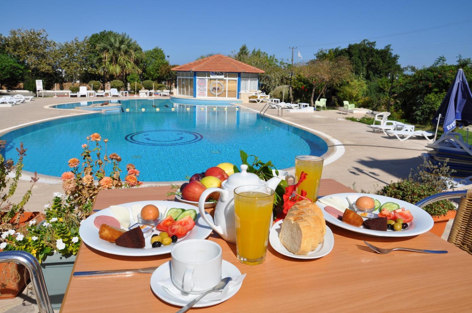 Hotel Sempati Lapithos  Esterno foto